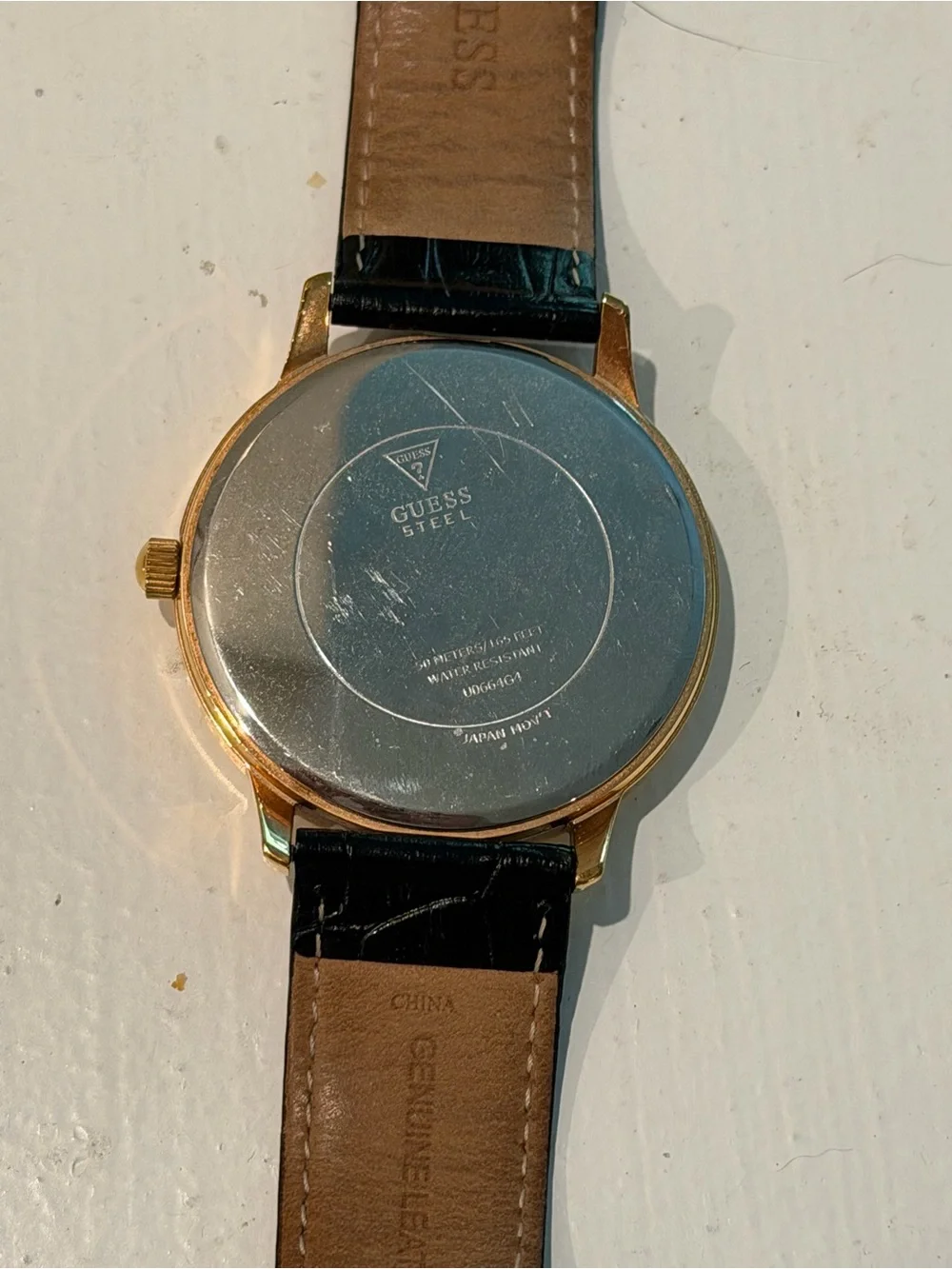 Guess elegant wristwatch